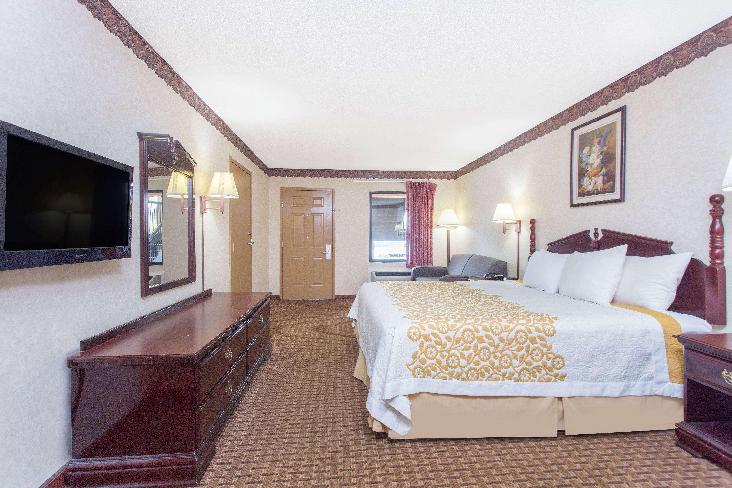 Days Inn By Wyndham Thomaston Eksteriør bilde