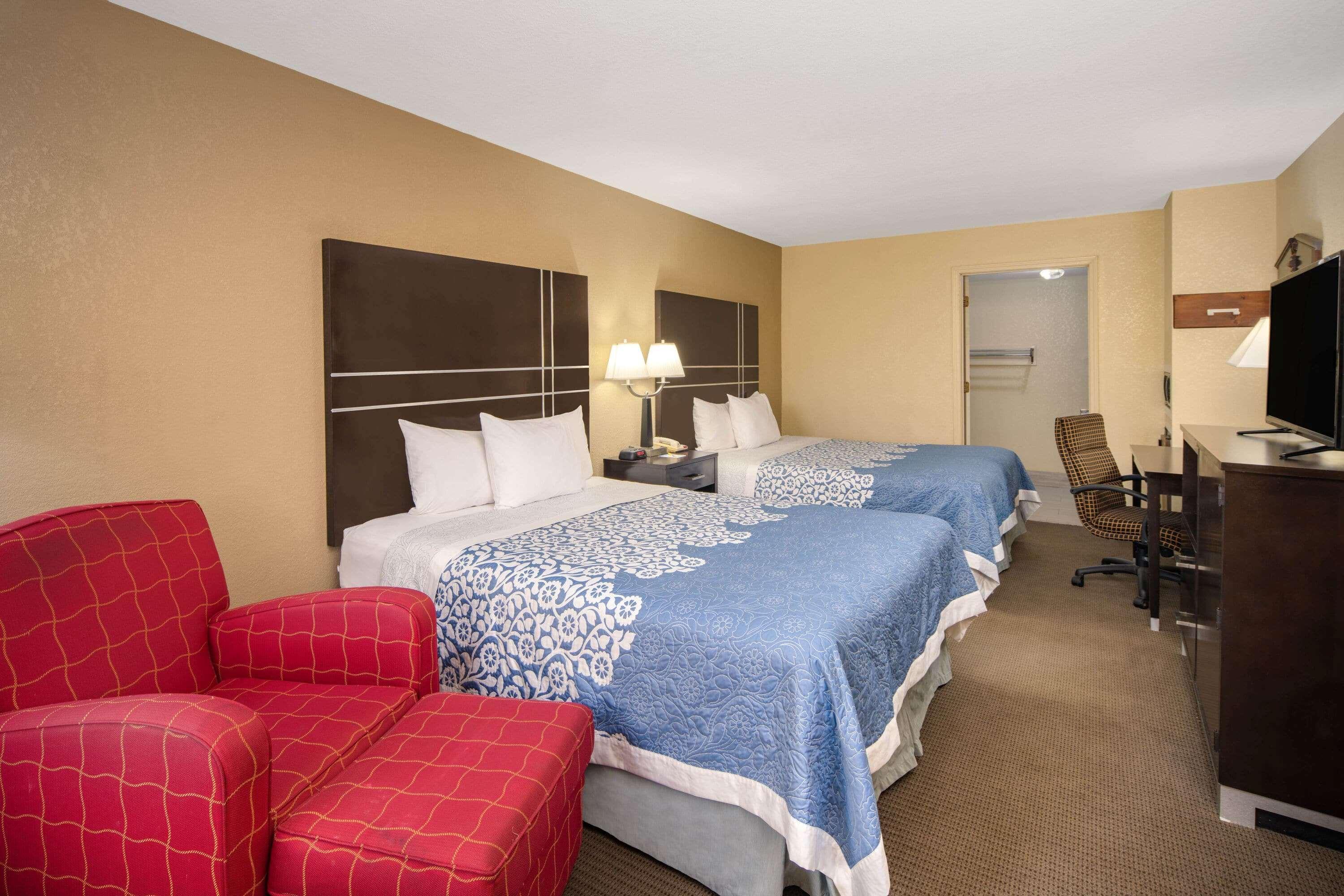 Days Inn By Wyndham Thomaston Eksteriør bilde