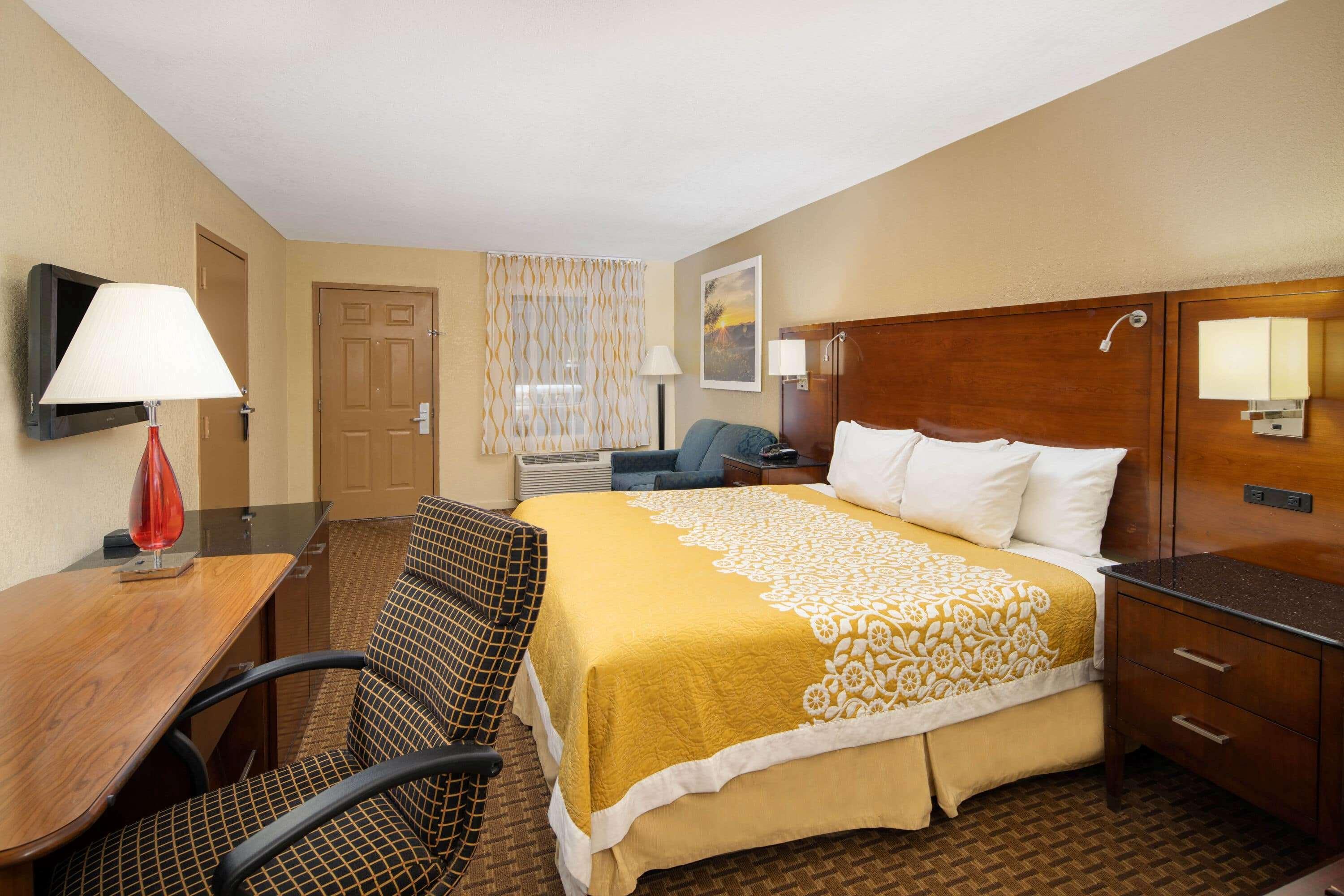 Days Inn By Wyndham Thomaston Eksteriør bilde